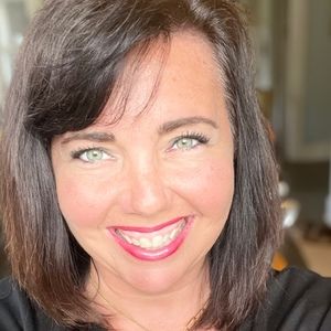 Meet your Posher, Posh